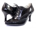 Chaussures de dames. Chaussures en cuir