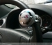 mobil listrik menangani